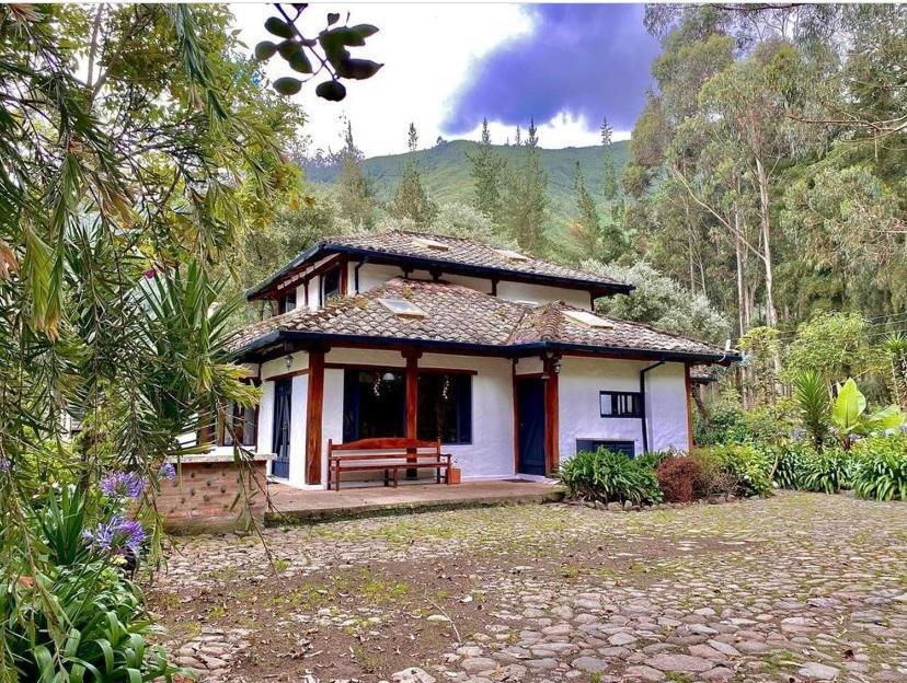 Hacienda San Juan De La Vega Bed & Breakfast Otavalo Dış mekan fotoğraf