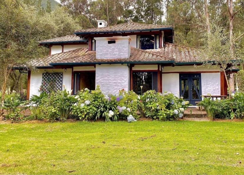 Hacienda San Juan De La Vega Bed & Breakfast Otavalo Dış mekan fotoğraf