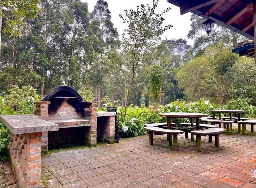 Hacienda San Juan De La Vega Bed & Breakfast Otavalo Dış mekan fotoğraf