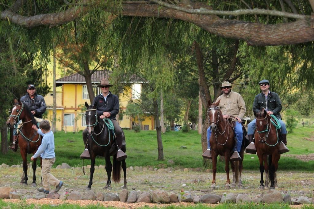 Hacienda San Juan De La Vega Bed & Breakfast Otavalo Oda fotoğraf